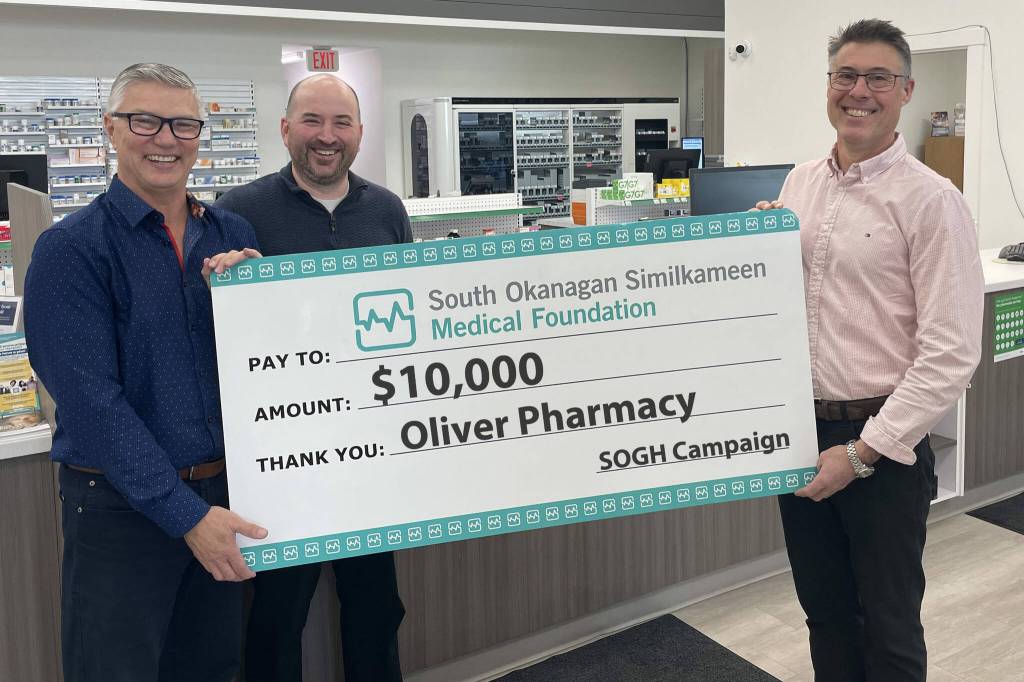 Oliver Pharmacy donates $10K to upgrade local hospital